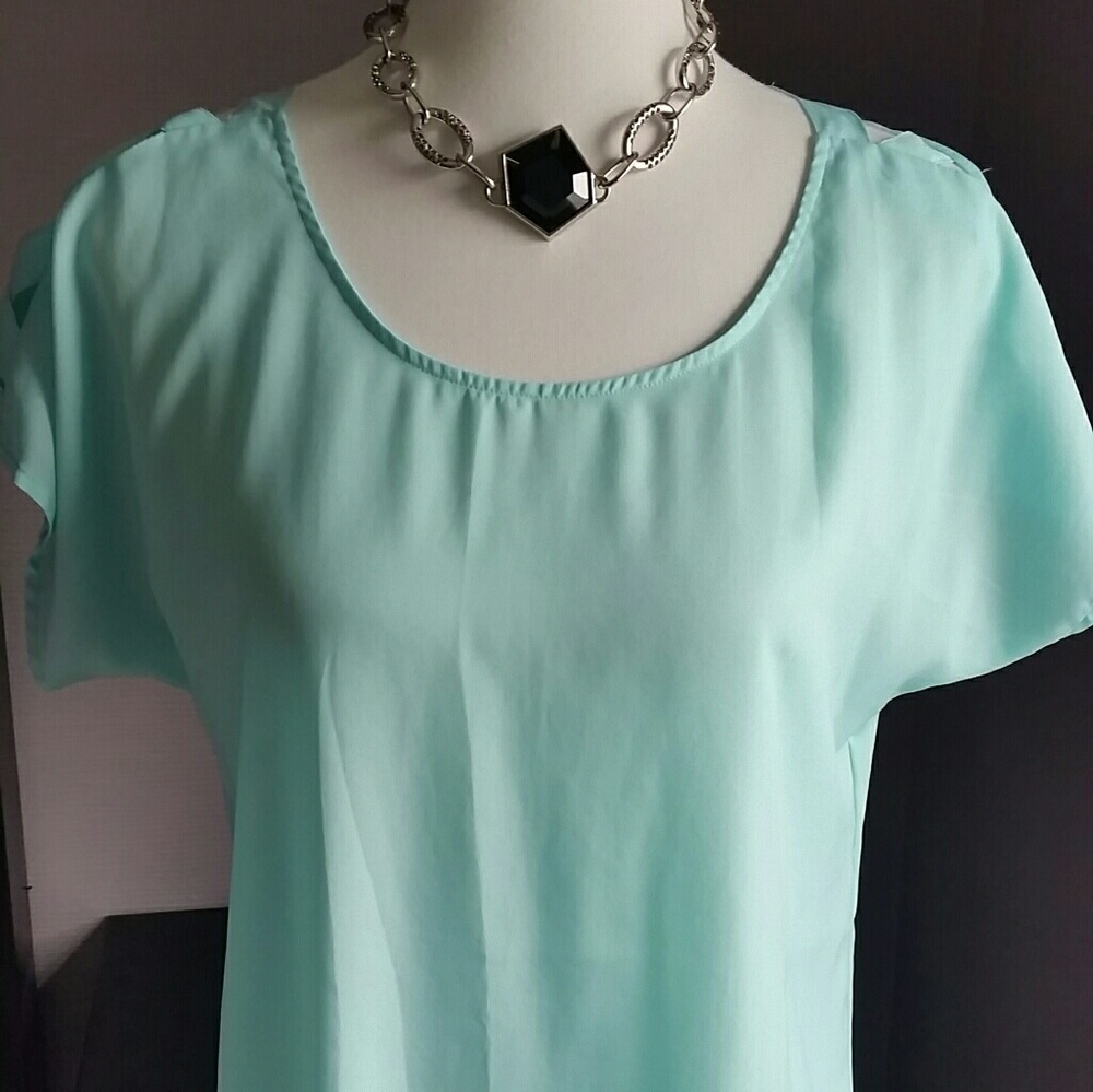 Adorable Express top