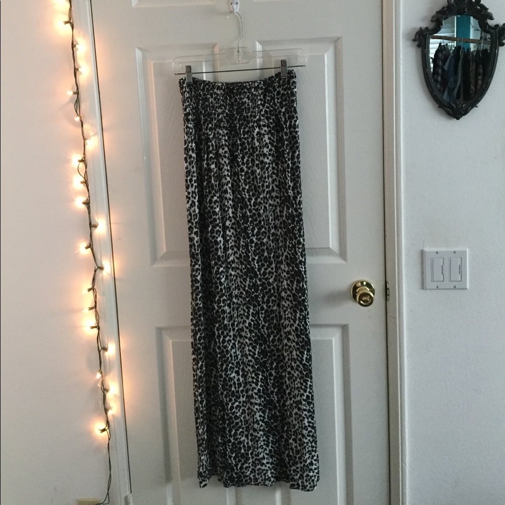 Forever 21 slightly worn maxi dress / maxi skirt