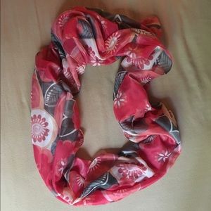 Infiniti scarf