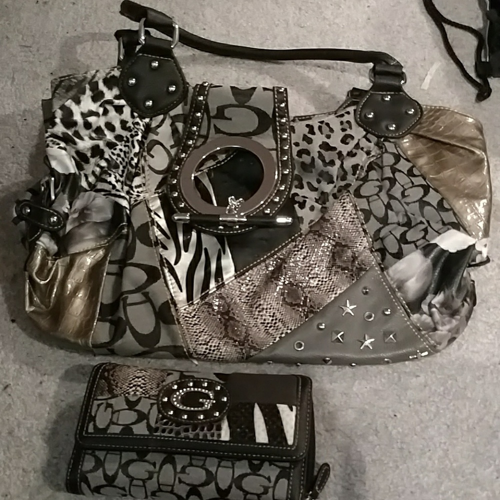 Large purse with matching wallet