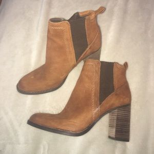franco sarto new tan booties
