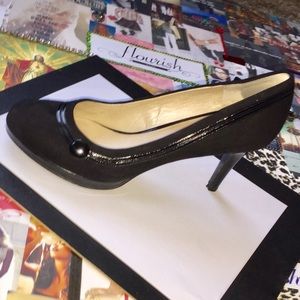 Nine West: Jet Black - Round Toe Pumps