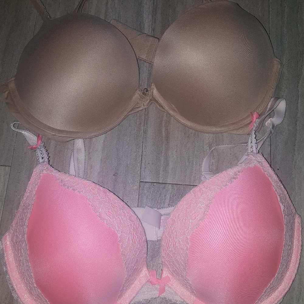 Bundle of 2 Victoria's Secret bras 34D