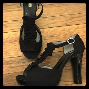 Black Heels with Ruffle