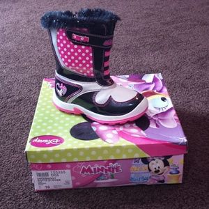 Disney Minnie Girls Snow Boots