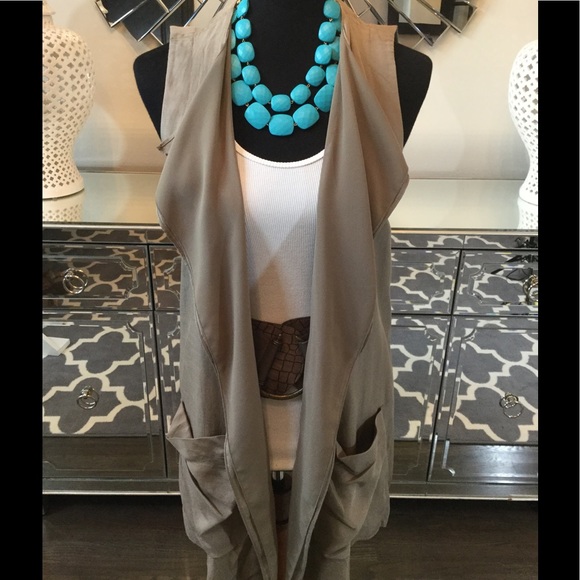 Genera Olive Drape Vest - Picture 2 of 8