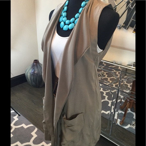 Genera Olive Drape Vest - Picture 4 of 8