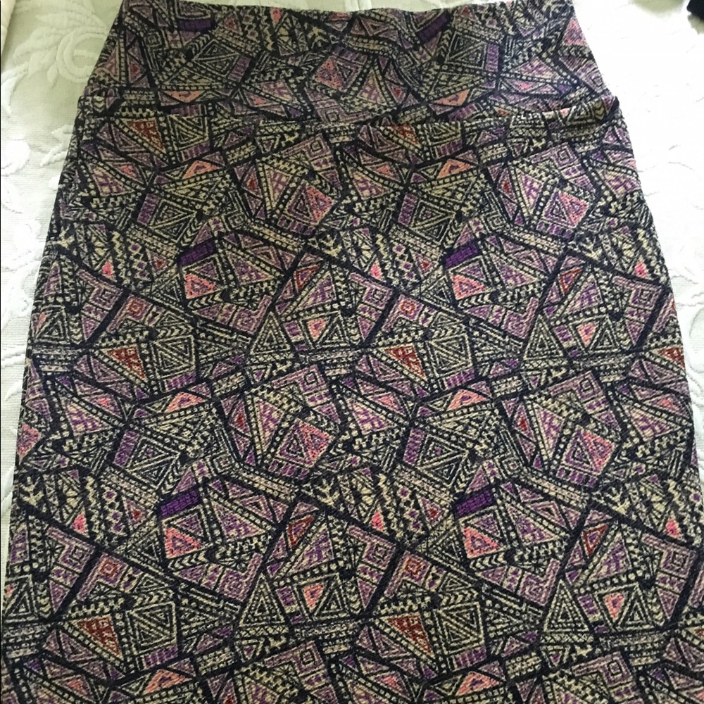 EUC LuLaRoe Cassie