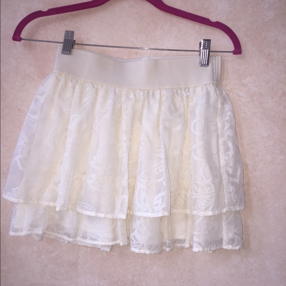 CUTE Aeropostale Skirt!