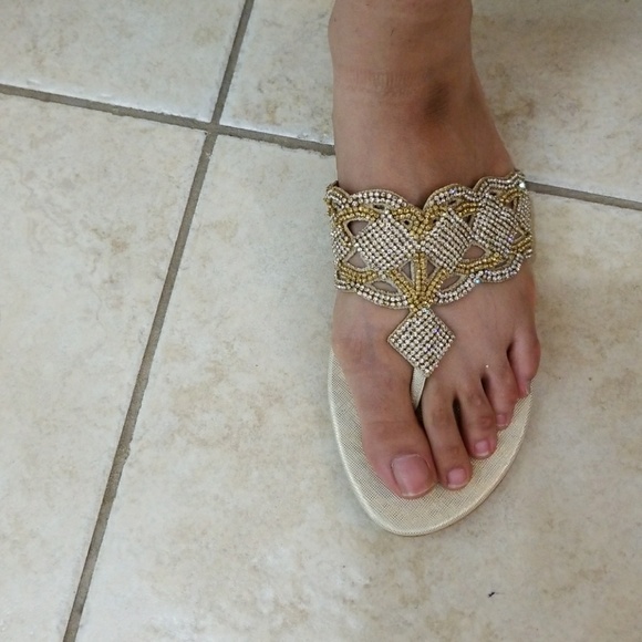 MUST GO!! - Picture 2 of 4