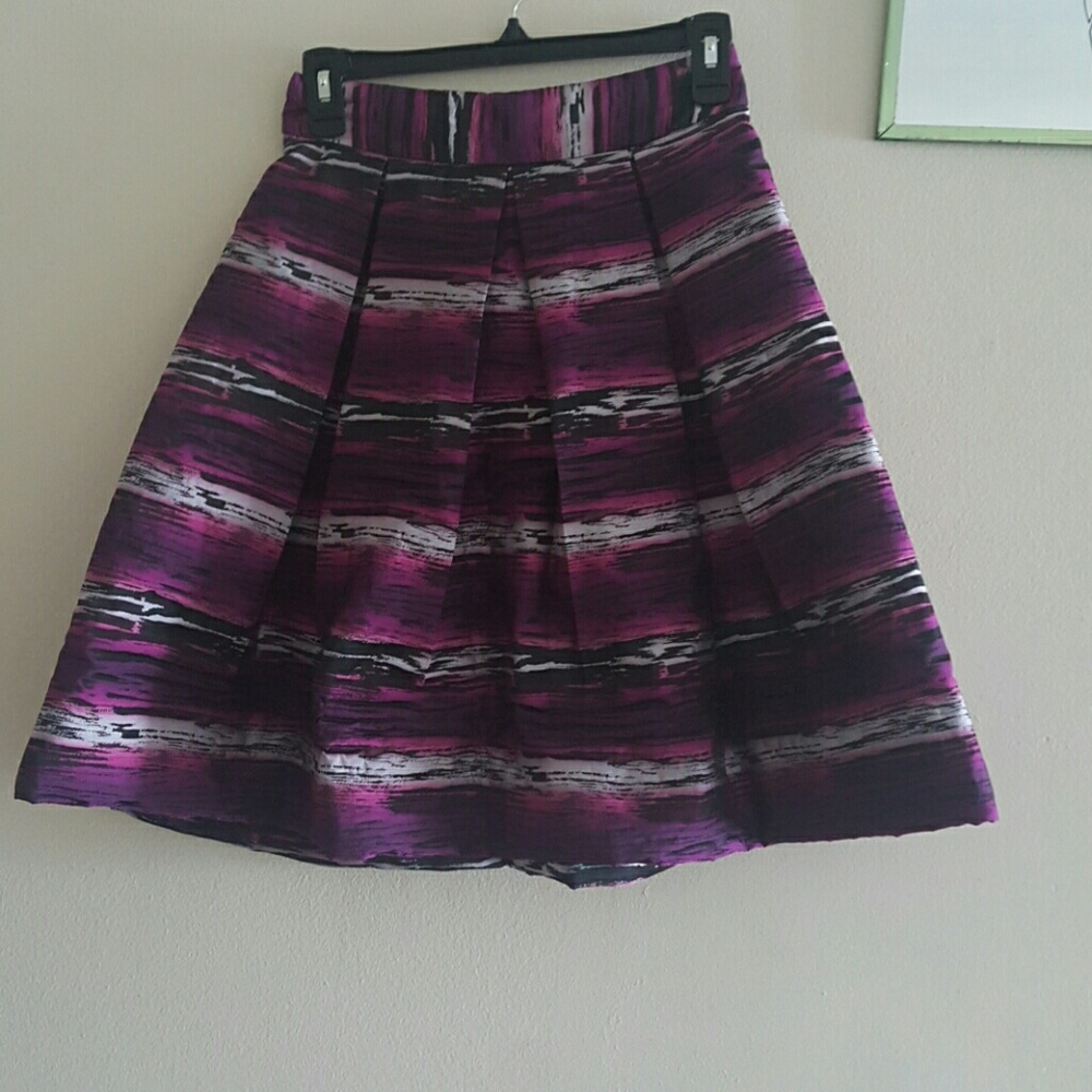 Great formal skirt.