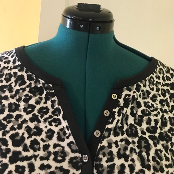 Plus size very preety chitha print - Picture 2 of 8