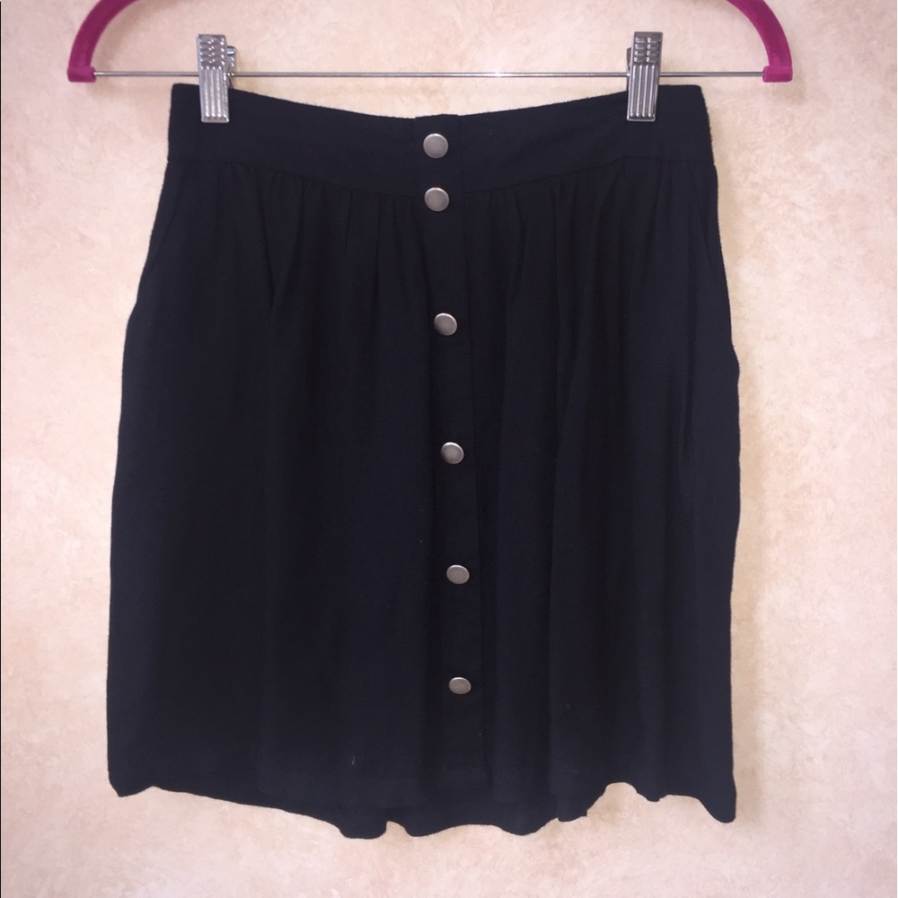 Cute Button Forever 21 Skirt
