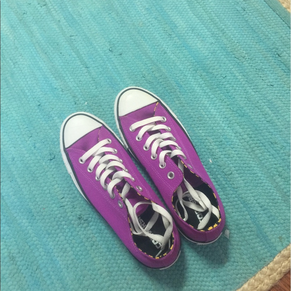 Women's Purple Converse - BRAND NEW!