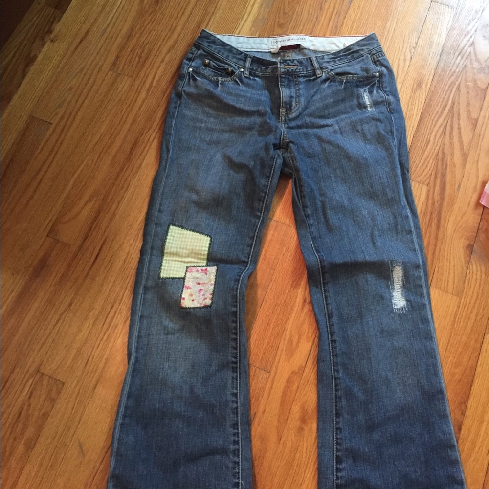 Tommy Hilfiger low rise flair patched jeans size 4