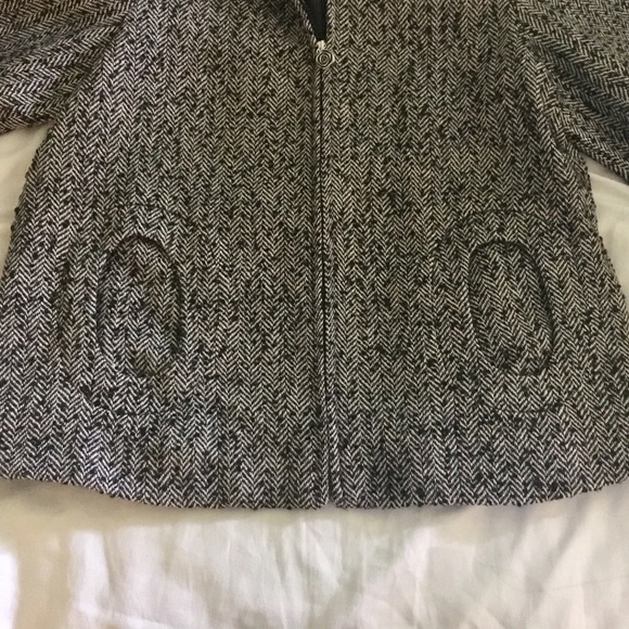 Betsey Johnson Black & White Herringbone Coat  S - Picture 4 of 8