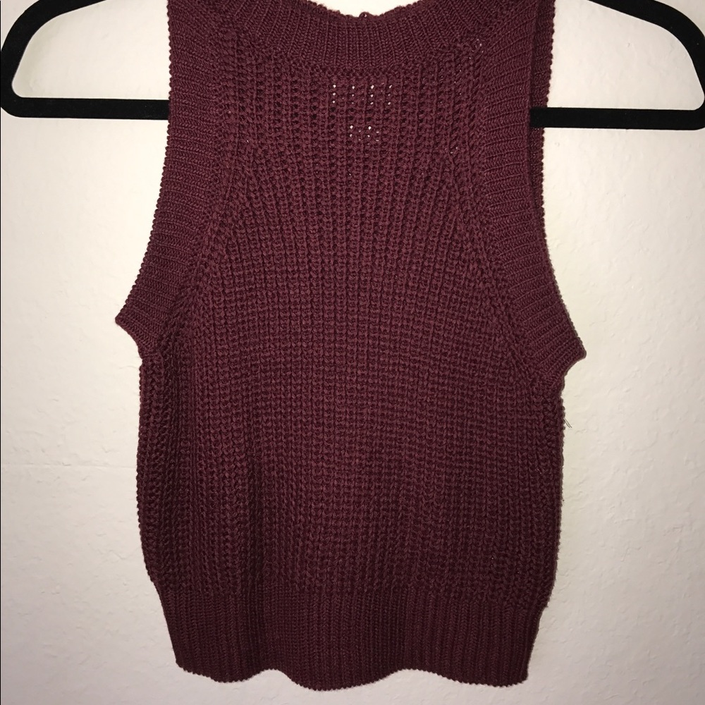 Sleeveless Crop Sweater