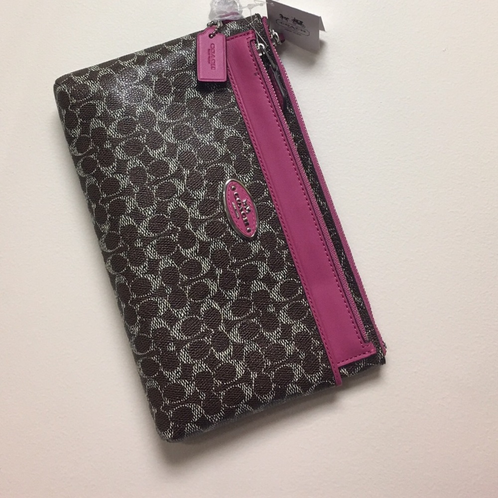 Coach Wristlet NWT