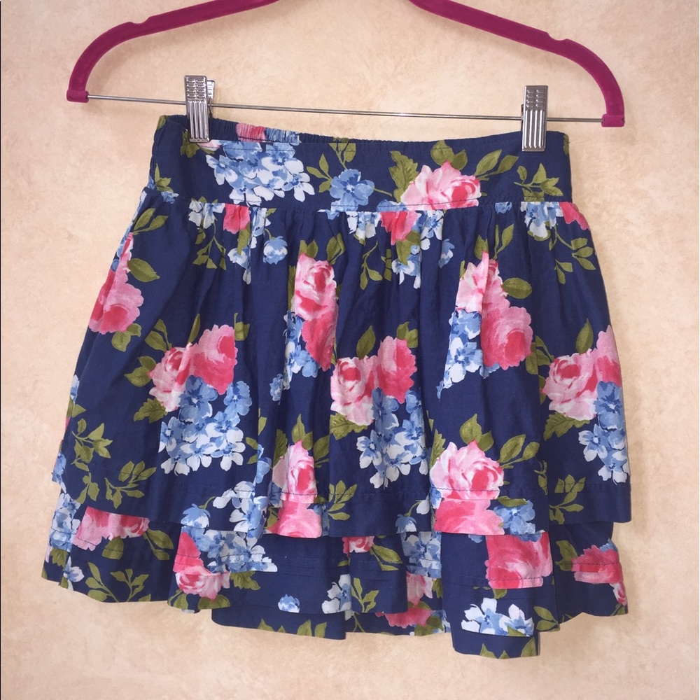 Abercrombie & Fitch Floral Skirt !
