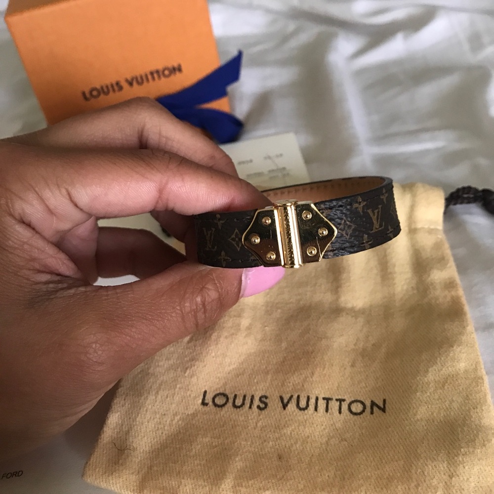 2016 Louis Vuitton spirit nano monogram bracelet
