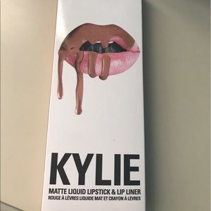 Kylie Jenner lip kit