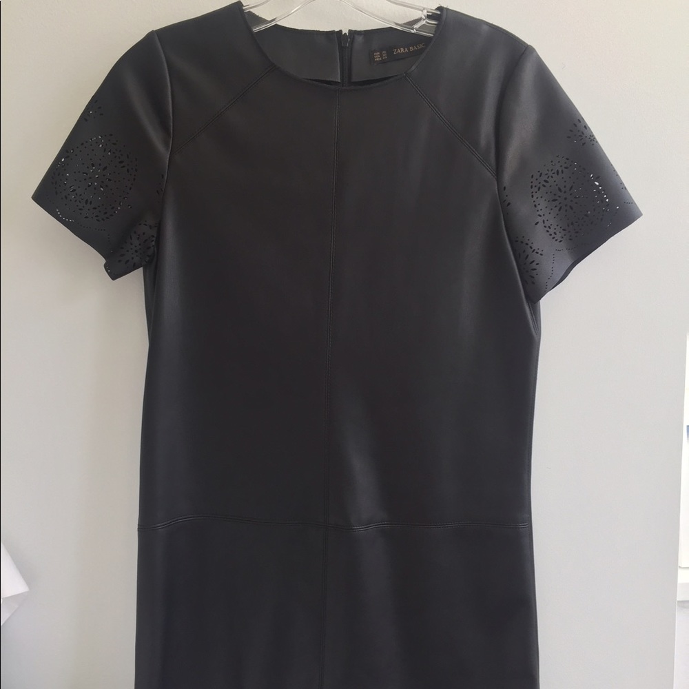 FAUX LEATHER PETITE DRESS XS GORG DETAILING
