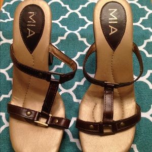 Women's Mia sandals size 8