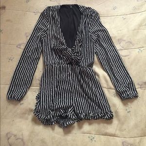 BLACK AND WHITE STRIPED ROMPER