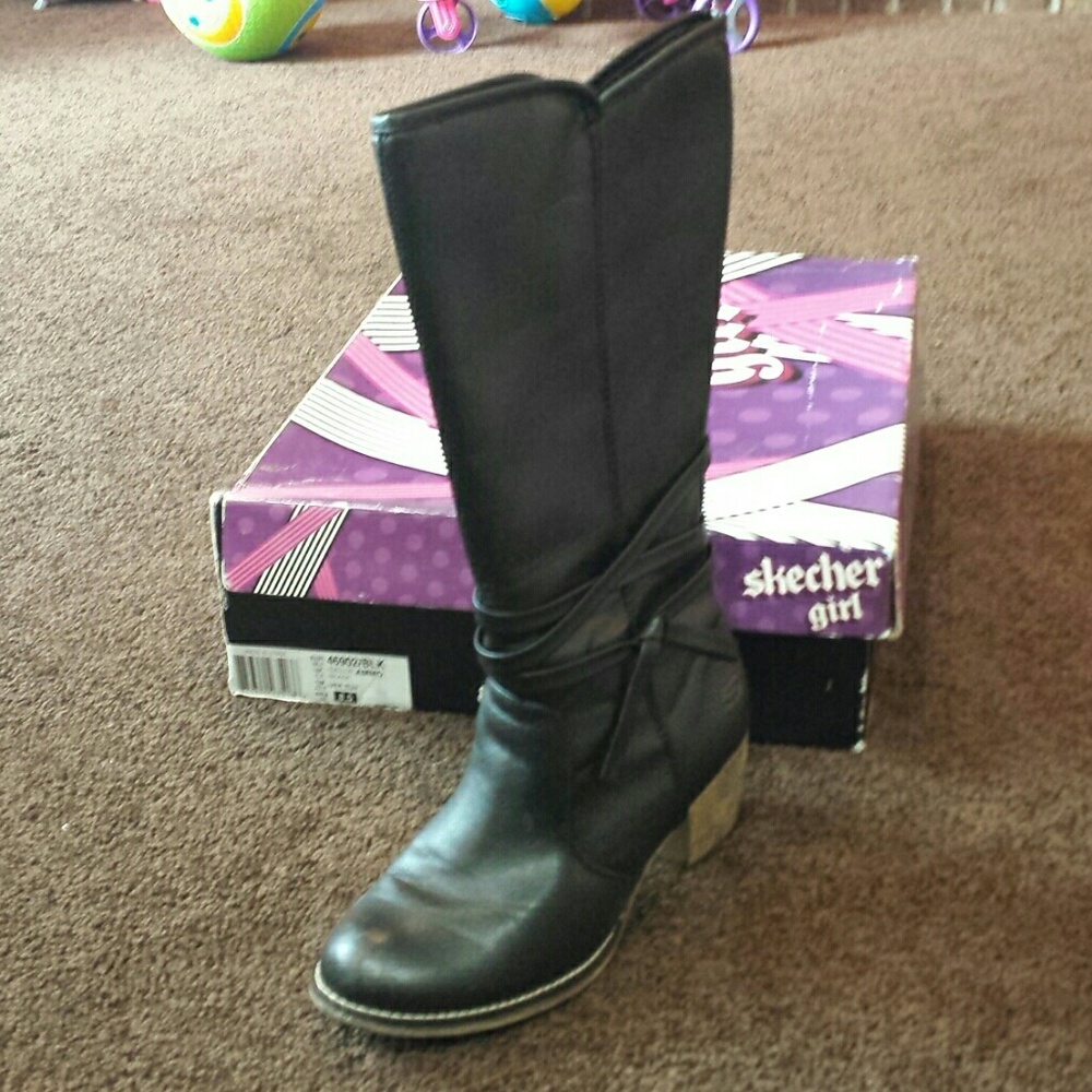 Women's black wide calf riding boots