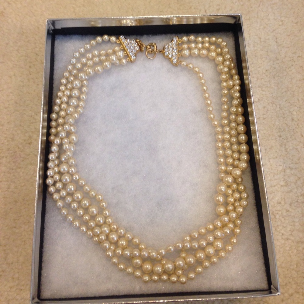 J crew pearl necklace