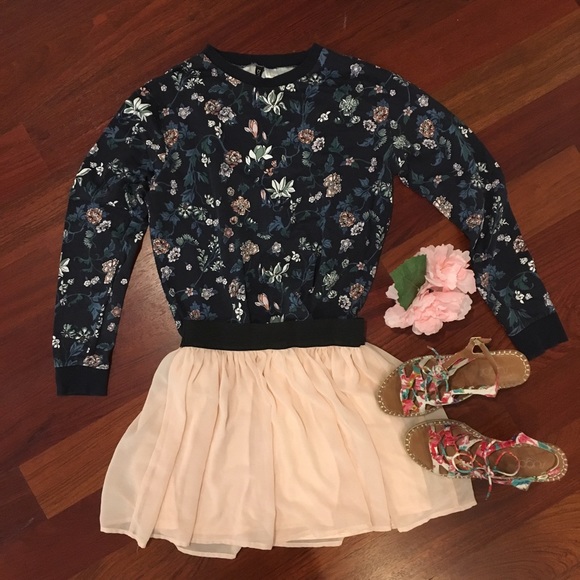 Forever 21 Beige / Black Skater Lined Skirt - Picture 2 of 5