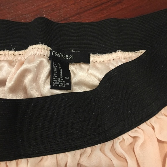 Forever 21 Beige / Black Skater Lined Skirt - Picture 3 of 5