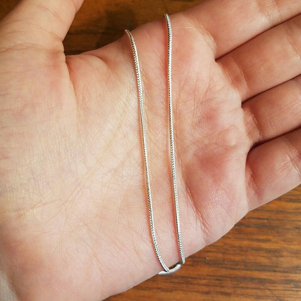 *NWOT* Silver Necklace Chain - Picture 2 of 3