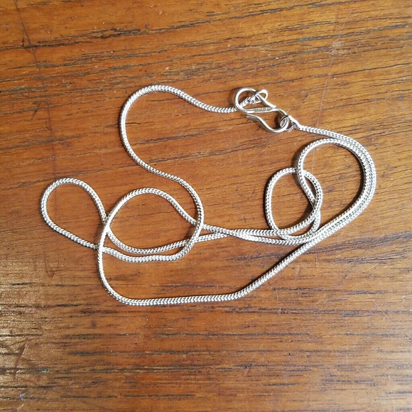 *NWOT* Silver Necklace Chain - Picture 3 of 3