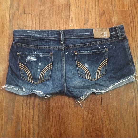 Hollister Distressed Jean Shorts - Picture 2 of 5
