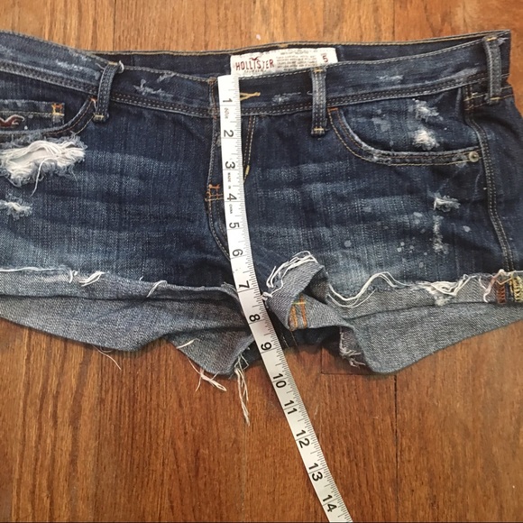 Hollister Distressed Jean Shorts - Picture 5 of 5