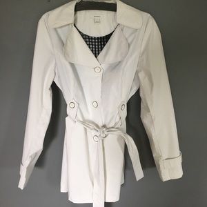 Trench coat - mid thigh length