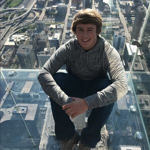 Meet your Posher, Drew