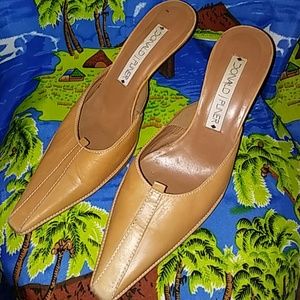 EUC Donald J Pliner Tan Mules