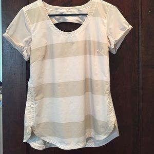 Lululemon short sleeve, size 6