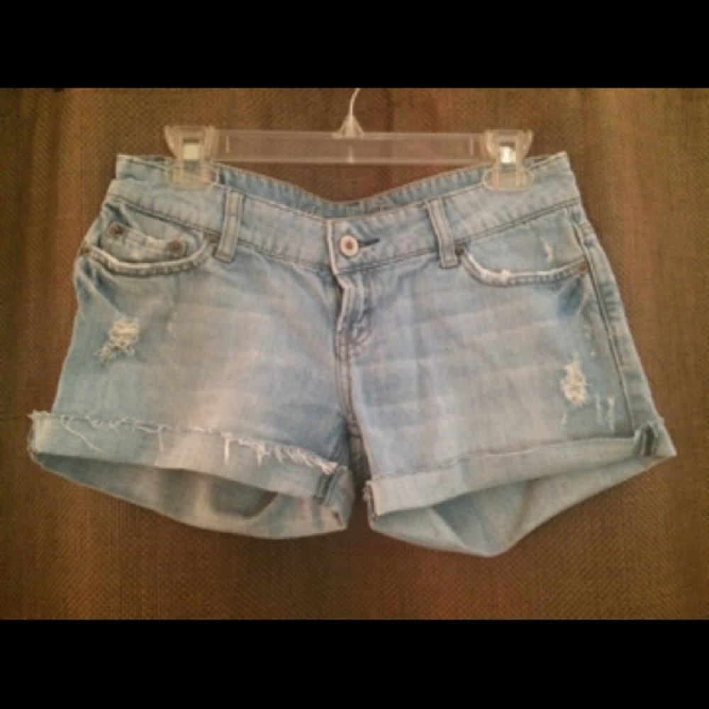 American Eagle low rise denim shorts