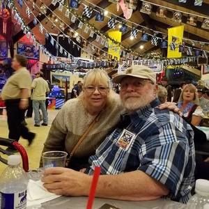 Meet your Posher, Candy