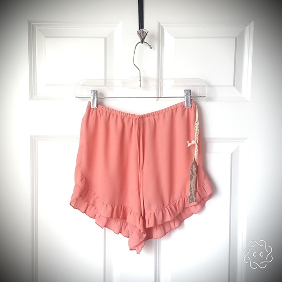 Band of Gypsies Pants - Band of Gypsies ruffle shorts