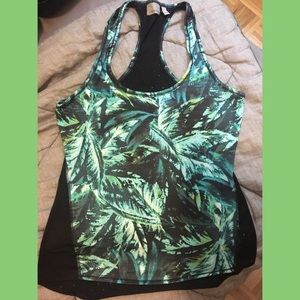 Athelta Tropical Chi Top, Size S