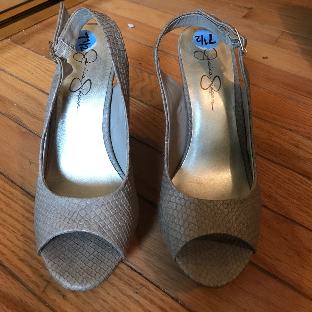 Jessica Simpson wedges