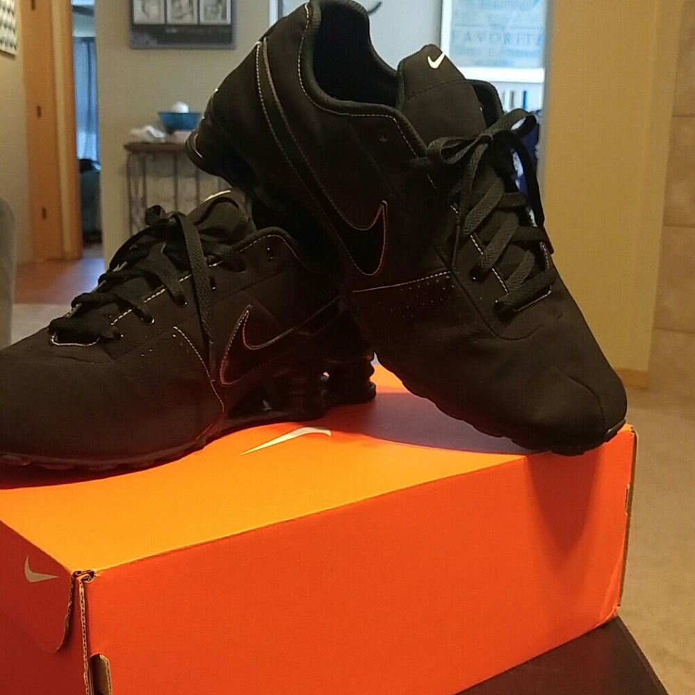 Men's Nike Shox