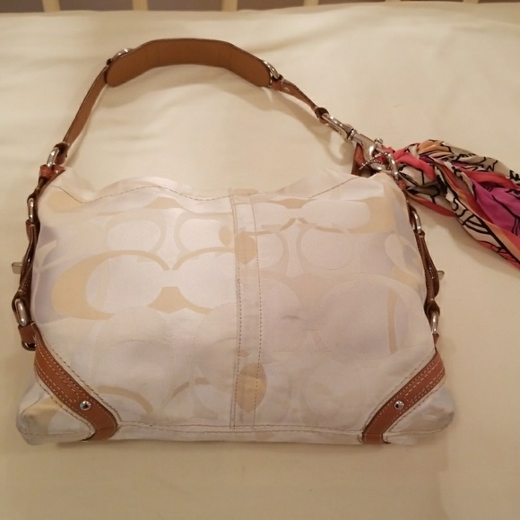 Handbag!!!PRICE DROP!!! - Picture 3 of 5