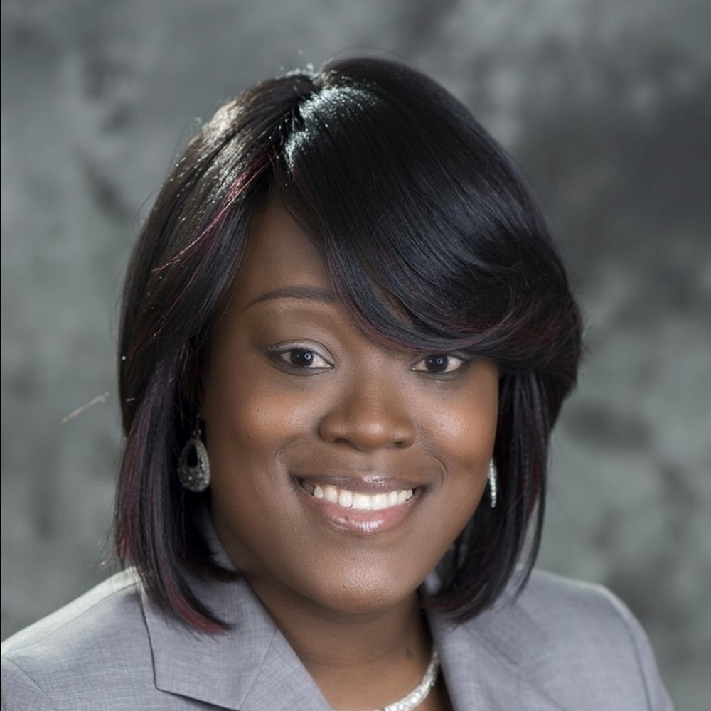 Meet your Posher, Marie mical