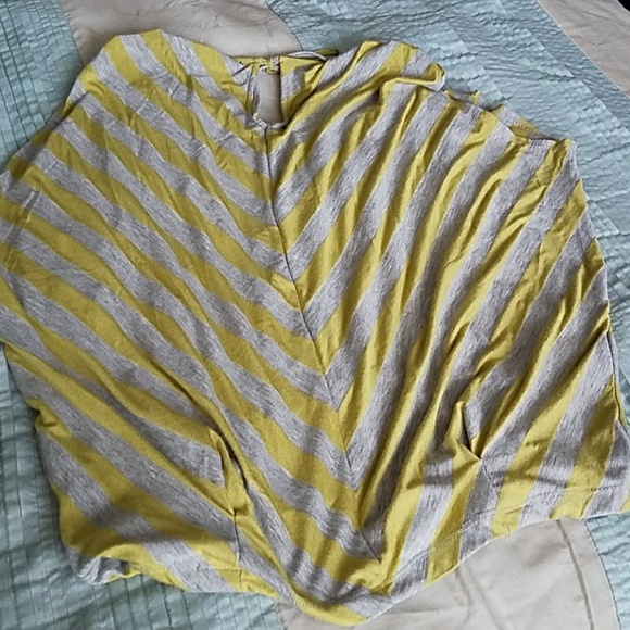 Fenn wright manson w/ tie in back. Has a sm stain - Picture 3 of 4