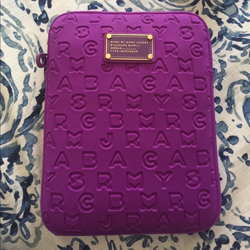 Marc Jacobs tablet case